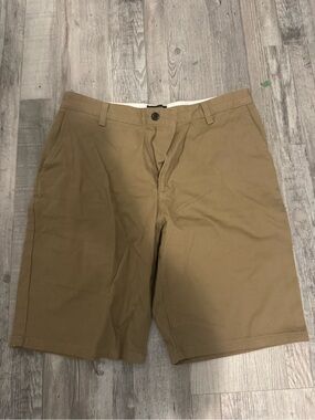 Dockers Men's Flat Front Shorts in Tan